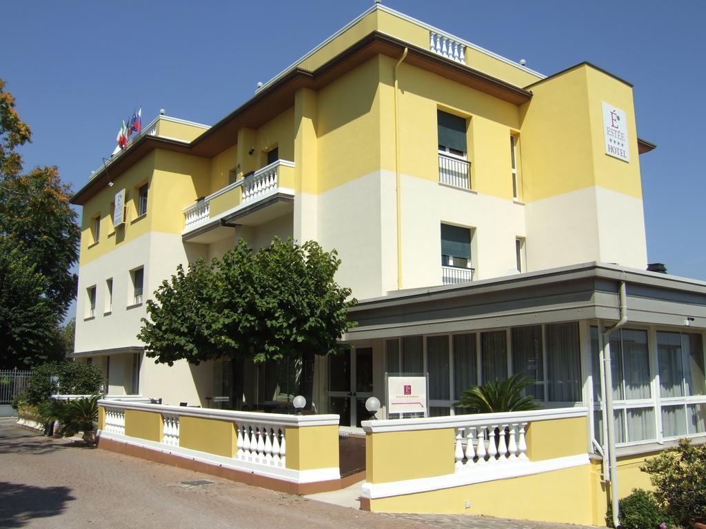 Hotel Estee Desenzano del Garda Exterior photo